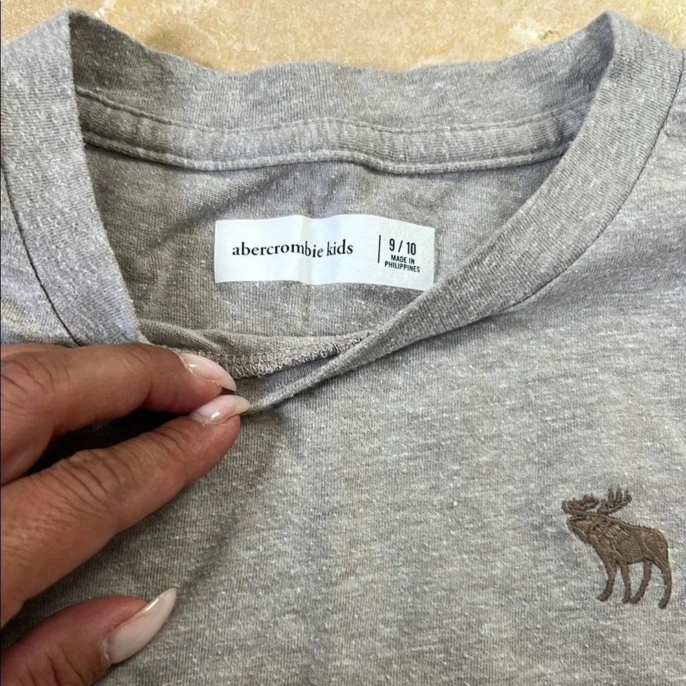 💙Abercrombie & Fitch Tees and Blue Short Sleeve Tee💙